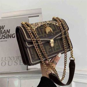 2024 New Designer women's crossbody shoulder little bee small messenger daily travel mobile phone bag