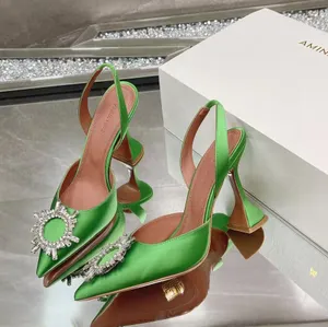 Amina Muaddi Sandals Women DignerSho Fashion 10cm Heid Heel New Electric Light Fantasy Pointed Drs Shoe Classic Water Diamond Party Wedding424