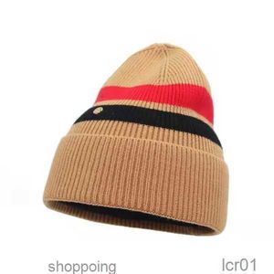 Winter Wool Knitted Hat for Men Design Fashion Letter Solid Skull Beanie Caps Warm Thick Cap Black White Hatsy9k4