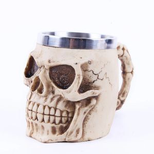 Mugs Skull Mug Drinking Cup Tankard Coffee Skeleton Resin Beer Stein Mug Tea Cup Spoof Halloween Bar Drinkware Gift 231218