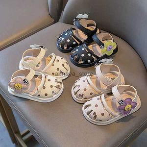 Athletic Outdoor Newborn Baby Summer Sandals Baby Non Slip and Breatble Girls Shoes Big Flower Dot Toddler Shoes Kid Shoesl23116