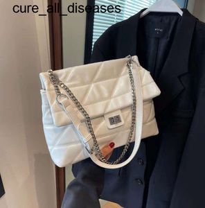 2024 tory Borsa a catena con griglia ad anello femminile autunno nuova moda crossbody senior texture tutta spalla piccola quadrata