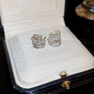 Kolczyki obręcze Uilz biały cyrkon przeplatany wielowarstwowy klip na słuchawce Mały spersonalizowany dla kobiet zaawansowane modne akcesoria biżuterii