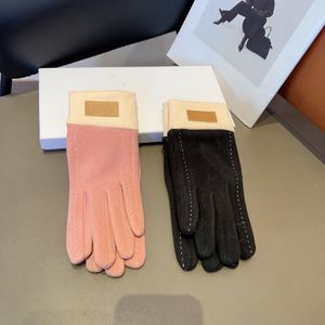 Women's gloves New wool gloves fashionable gloves for autumn and winter warm and plush lining classic plaid super comfortable to use soft versatile one size fits all