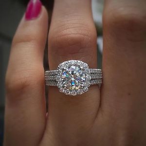 Solitaire Ring Huitan Trendy Women Rings with Brilliant Cubic Zirconia Luxury Engagement Rings Fashion Wedding Party Jewelry Drop 231218