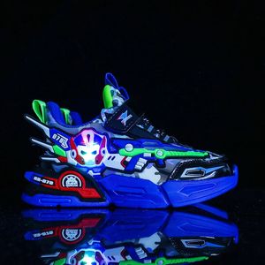Athletic Outdoor Children s LED Sports Shoes Lighting Air Mesh Casual Soft Sole Cute Luminous 231218