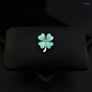 Brooches 1796 Exquisite Blue Green Clover Brooch Fixed Clothes Leaf Collar Pin All-Match Women's Anti-Exposure Caridgan Buckle Jewelry