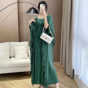 Casual Dresses Fashion Pleated Tassel Miyake Dress for Women 2023 Autumn Solid Color Batwing Sleeve Loose Maxi Evening Party