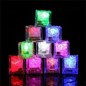 مقاوم للماء LED ICE Cube Multi Color Wlowing Flowing in the Dark Ice Cubes Bars Wedding Birthday Christmas Party Decor
