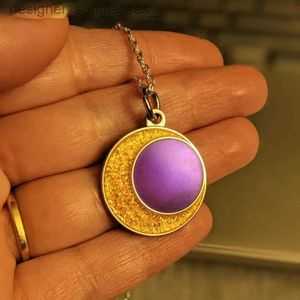 Pendant Necklaces The Owl New House Amity Moon Necklace Fashion Exquisite Fluorescent Shine Enamel Pendant for Woman Girl Cartoon Same JewelryL231218