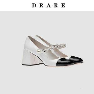 Miui Square French Best-Quality Jane Shoes Retro Mary Toe High Heels Fairy Style Small Leather Shoes Patent Leather Thick Heels College Small Fragrantシングル