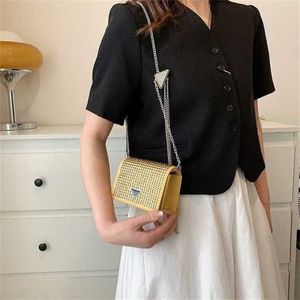 2024 New Designer women's crossbody shoulder trend Tiktok same Mini studded flash sweet little fresh red packet waist bag