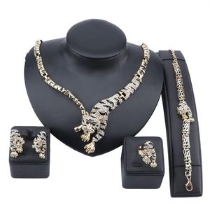 Exquisite Dubai Gold Tiger Crystal Jewelry Set Luxury Nigerian Woman Wedding Costume Design Necklace Earring Ring Bracelet Set271W