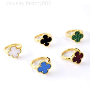 18k Guldplätering Fint rostfritt stål Ringstarnfritt mode smycken Kvinnor Dinty Four-Leaf Clover Ring