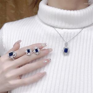 Orecchini di collana set Arrivo Sapphire Sterling Sterling ANello a tre pezzi Simple Fashion Personality Gioielli versatili S925