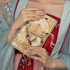 Abbigliamento etnico Borsa tradizionale cinese Hanfu Borsa tote per ragazze Borsa da donna con ricamo floreale Portafoglio a secchiello Borsa retrò quotidiana Versatile