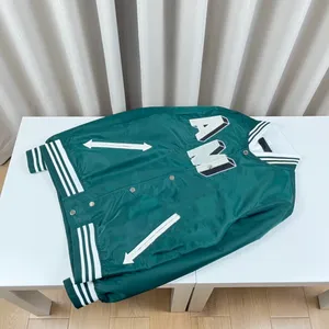 남성 디자이너 재킷 남자 겉옷 녹색 알파벳 자수 재킷 패션 남성 코트 야구 유니폼 ami 재킷 코트