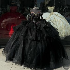 Siyah prenses tül balo elbisesi quinceanera elbiseler tatlı 16 yıl seksi sevgilim dantel aplikler omuzdan uzun balo elbisesi