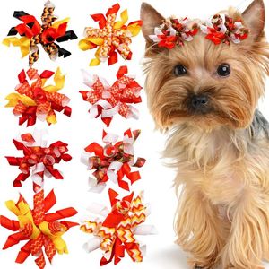 犬のアパレル20pcs秋の感謝祭の弓ファッションかわいいグルーミングラバーバンドペットヘアアクセサリー秋のペットヘアアクセサリー