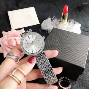 Armbanduhren Top-Qualität Diamantuhren Damen Quarz Luxusuhren Klassische Mode Edelstahl Damenuhr Geschenk