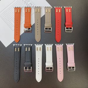 För Apple Watch Band Designer Apple Watch Strap Series 8 9 4 5 6 7 Ultra Bands 49mm 38mm 42mm 45mm Leather Caviar Fashion Unisex Straps Armband Present Letter Armband