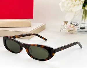 Tasarımcı Gözlük Tasarımcı 557 Gölge Moda Trendi Güneş Gözlüğü Kadınlar için Klasik Vintage Oval Şeklin Güneş Yaz AVANT-GARDE Boş zaman Stili Anti-Ultrav