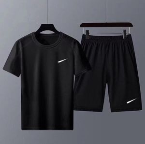 Tech Fleece Designer Sports NK Sportswear Man Woman Shorts T-shirt Suit Basketball Football Fiess Jogger Cool and Breathable Mesh in Summer