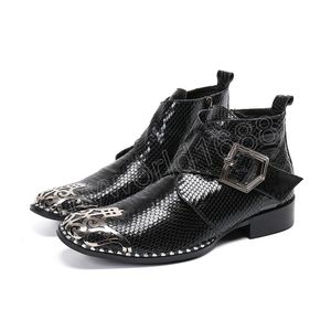 Schwarze Lederstiefel mit Metalldekor für Herren, trendige runde Herren-Kurzstiefel mit Reißverschluss, Bürokleid-Stiefeletten