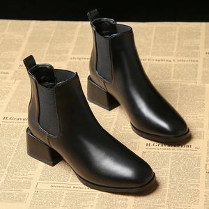 Botas Inglaterra design mulheres moda chelsea botas de couro genuíno sapatos de pele quente inverno bota senhoras preto tornozelo botas femmes bottes 231218