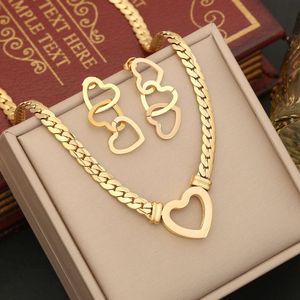 New Arrival Gold Plated Love Choker Heart Necklace Bracelet Earrings Rings Jewelry Set for Women