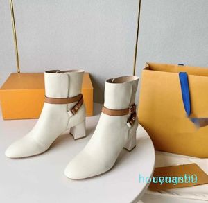 SECONDS WINTER NEW PARISIENNE Chunky Heel Short Boots for Women