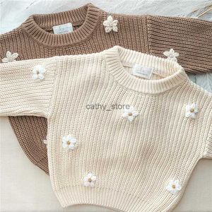 Pullover Newborn Baby Girls Winter Flower Sweater Kläder 2023 Hösten Nyfödda spädbarnskläder Pullover Tångade barntröjor231215