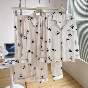 Kvinnors sömnkläder vår sexig tecknad panda tryckt satin långärmad skjorta byxor hemkläder höstpar kvinnor män rayon pyjamas set