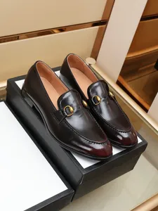 21model yeni erkekler lüks elbise ayakkabıları klasik deri rahat iş tasarımcısı erkekler ayakkabı İtalyan oxford ayakkabı erkekler için siyah daireler ayakkabı boyutu 46