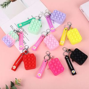 2021 nova bolsa de moedas de silicone mini bonito alívio do estresse brinquedos fidget chaveiro para mulheres e homens