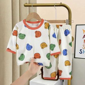 プルオーバーかわいいベアプリントベビー服セット子供長袖+パンツ2ピーススーツコットンプルオーバートップティーガールカジュアルアウトフィットル2312155