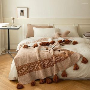Blankets 130 160cm Nordic Warm Plush Blanket Soft Winter Geometrical Print Fluffy Sofa Throw Cover Bedspread Decoration
