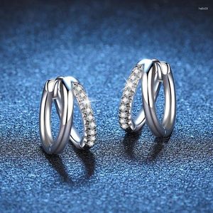 Brincos pendurados 0,15 quilates Moissanite Hoop Huggie para mulheres 925 prata esterlina