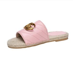 Leather Mid Heel Embroidered Sandals Women Slippers Designer Sandal Lady Wedding Party Slides Flats Ankle Buckle Rubber Sole Mules Summer Beach Sexy Chunky Heels 99