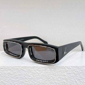24SS små solglasögon för kvinnor Z2602U Nytt Brand Designer Square med Acetate Fiber Frame Metal Brim and Silver Mode Femmes Trop Lunettes