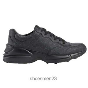 Кроссовки Дизайнерская обувь Rhyton White Top Sneaker Plaid Running Pattern Platform Классический черный кожаный спортивный скейтбординг Прогулочная обувь Мужчины Женщины U7MY