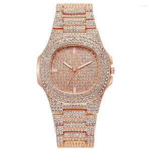 ساعة معصم Wokai عالية الجودة على الطراز الفاخر الماس Men Men Steel Band Quartz Watch Business Luminous Clock Retro