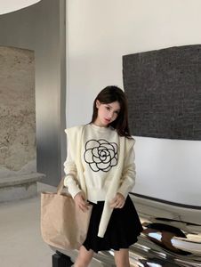 Design sailor sweaters pure white embroidery pattern sent shawl comfortable round neck to wear all the warm short girls casual wear Cotton sweater pullover two-piece