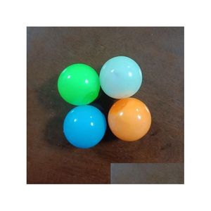 Party Favor Tak Sticky Wall Ball Luminous Glow in the Dark Squishy Anti Balls Stretchable Soft Squeeze Adt Kids Toys Party Gift 20 DH76H