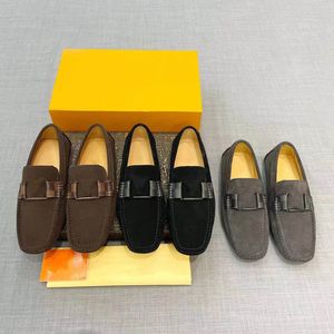 Designer Luxury Leather Shoes Moccasins Men Loafers Casual Dress Shoes Printed Metal Slip On Flats Shoes Bow Tie Fashion Shoes Driver 03