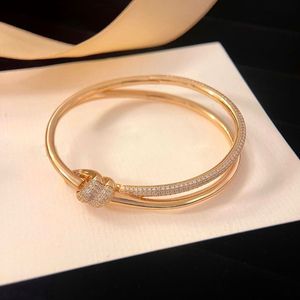 T Knut Bangle for Women Charm -armband med Diamond Top -version