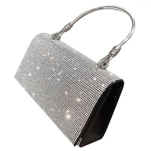 Akşam çantaları 2024 Parlak Düğün Debriyaj Çanta Kadınlar için Kızlar Glitter KTV Omuz Çantası Çantalar All-Eşleştirme