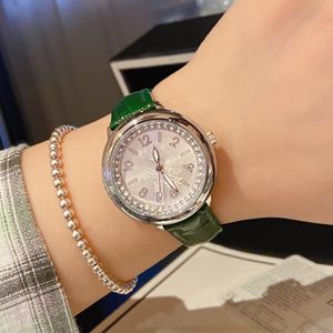 Модные брендовые наручные часы для женщин и девочек с бриллиантовым цветочным циферблатом, кожаный ремешок, кварцевые роскошные часы CHA 87
