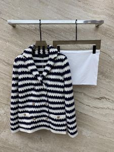 Black and white striped V-neck 2024 soft and comfortable long women's jacket