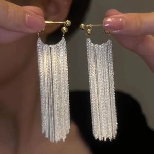 Dangle Chandelier Fashion Trend Unique Design Elegant Exquisite Light Luxury Long Tassel Earrings Female Jewelry Party Premium Gift Wholesale 231219